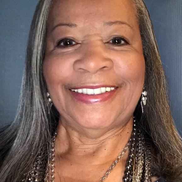 Meet your Posher, Bernice - Picture 1 of 1